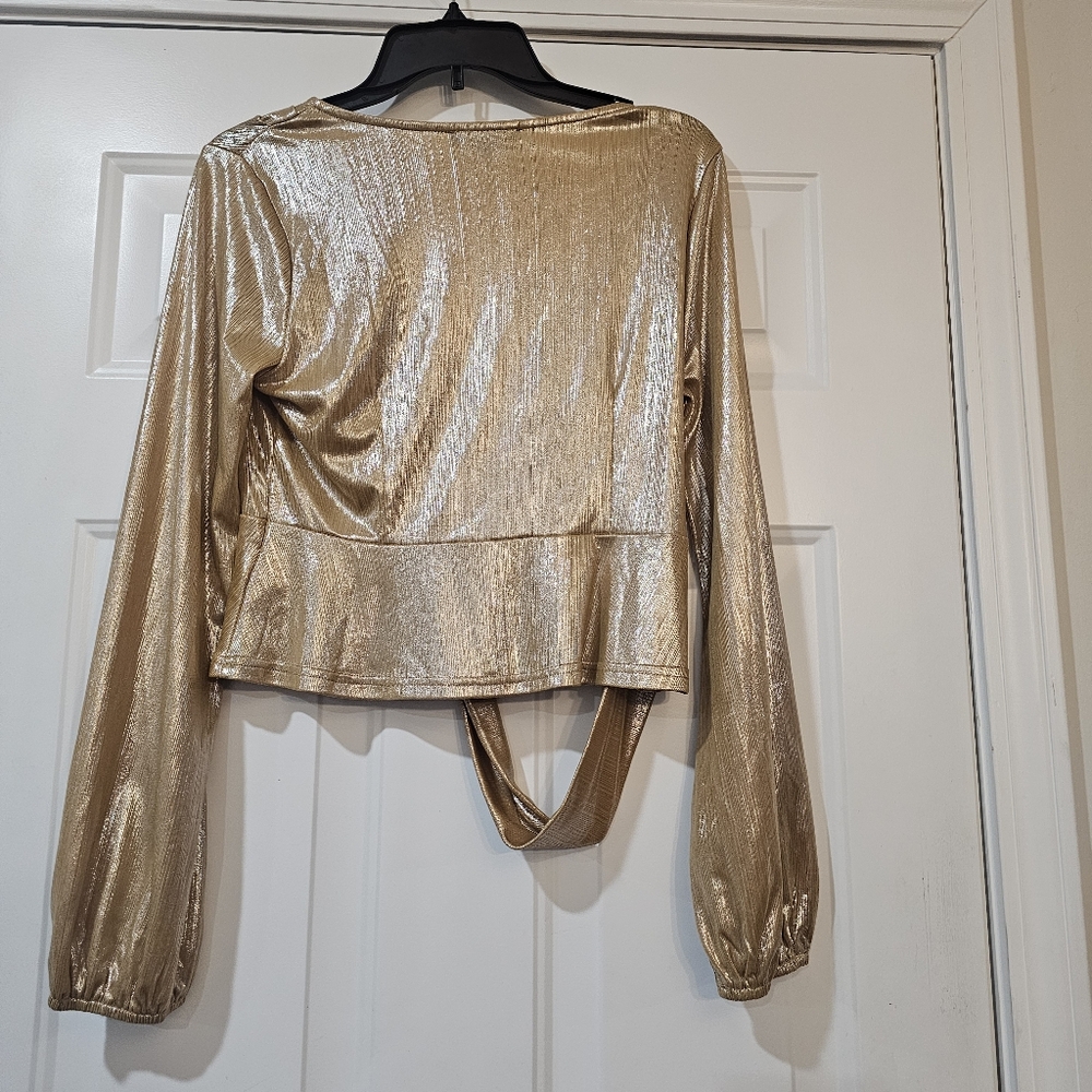 Lulus Shinning Beauty Metallic Gold Top Size Medium Long Sleeves Disco 70s Vibe - Picture 10 of 11